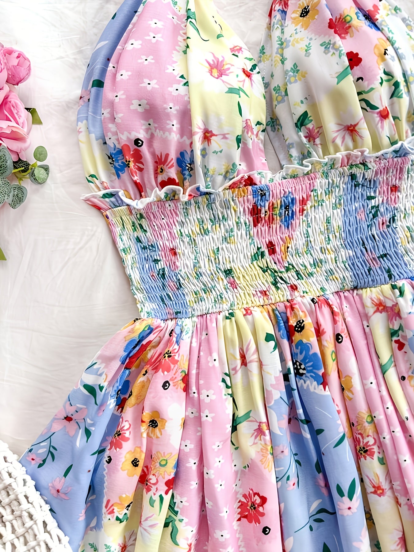 Women's Floral Print Halter Neck Dress - Lightweight Summer Dress with Ruching Detail, Machine Washable, Vibrant Spring/Summer Casual Beachwear