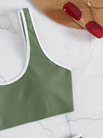 2-Piece High Stretch Bikini Set with Contrast Trim - Scoop Neck Top & Matching Swim Briefs - Stylish Swimwear for Women, Ideal for Beach & Pool