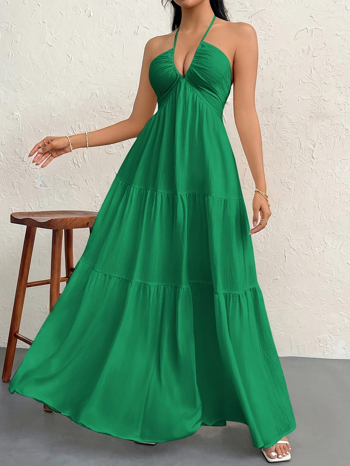 Women's Bohemian Off-Shoulder V-Neck A-Line Dress - Lightweight Machine-Washable Hawaiian Beach Vacation Dress with Spaghetti Straps, Fitted Silhouette for Spring Summer Fall, Beach Dresses, Resort Wear, Flowy Skirt, Stylish