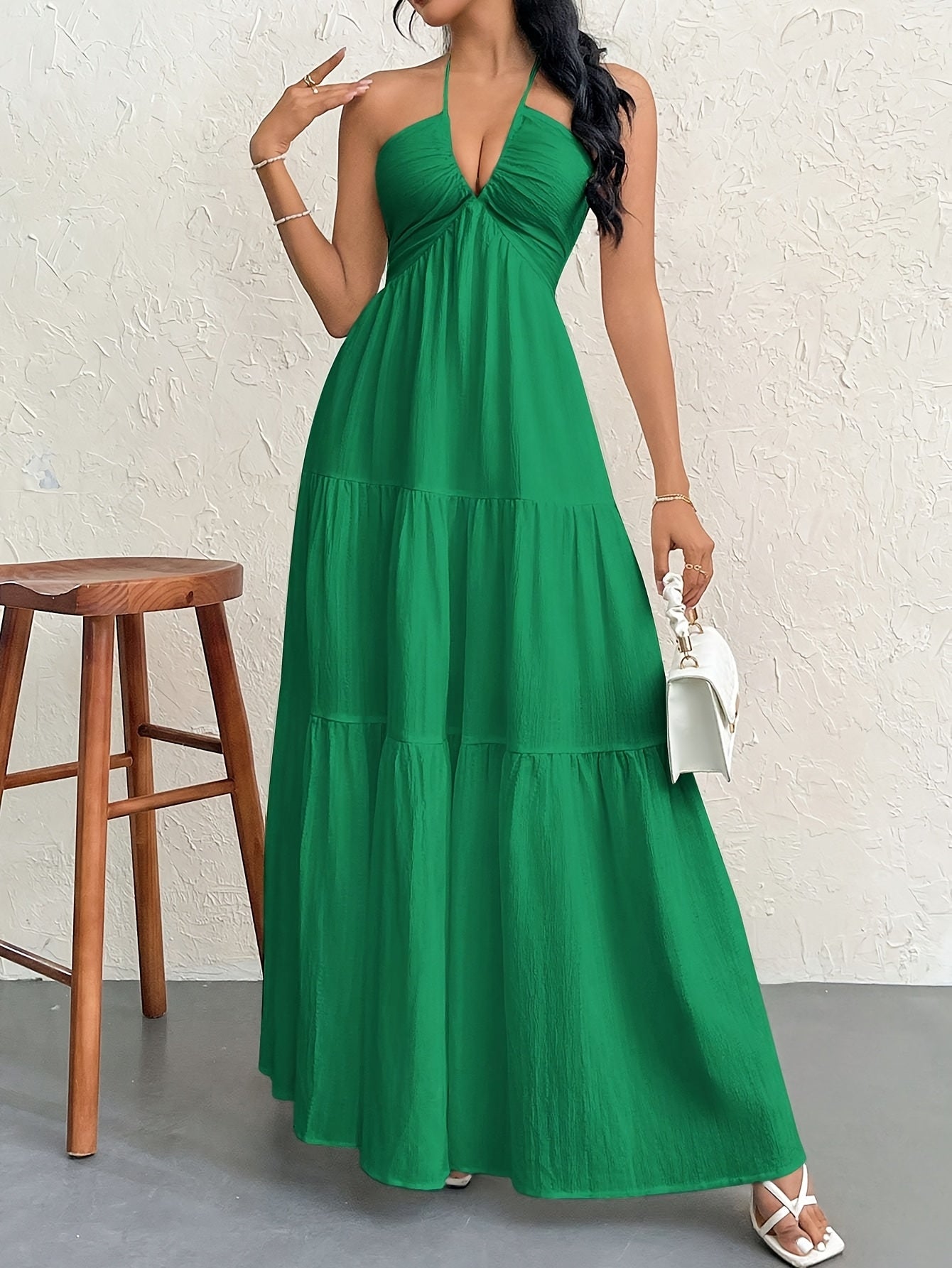 Women's Bohemian Off-Shoulder V-Neck A-Line Dress - Lightweight Machine-Washable Hawaiian Beach Vacation Dress with Spaghetti Straps, Fitted Silhouette for Spring Summer Fall, Beach Dresses, Resort Wear, Flowy Skirt, Stylish