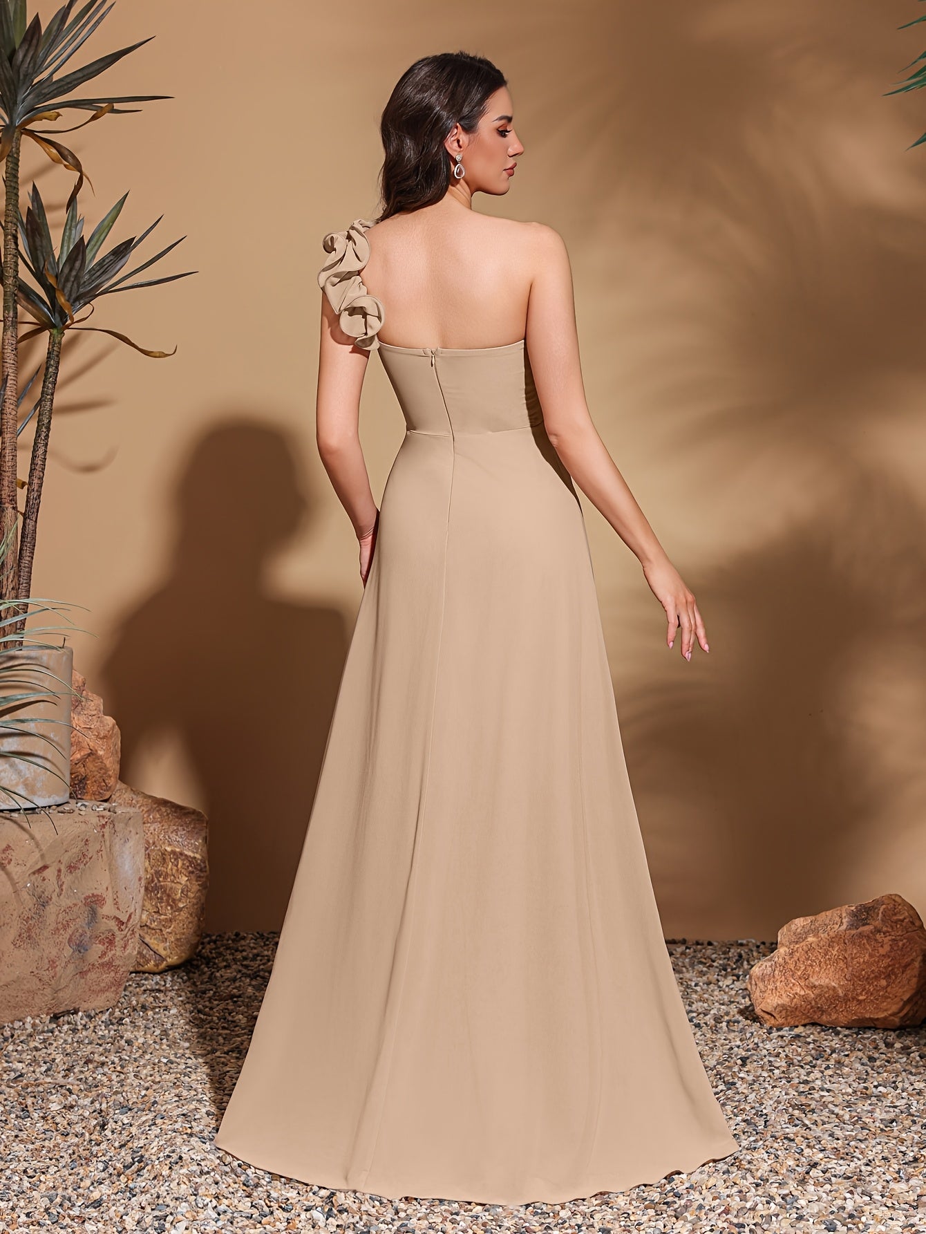 Single Shoulder Lace Decorated Chiffon Pleated Dress, Elegant and Chic Evening Gown, Women's Long Skirt, Party Dress, New in 2025, New Women's Evening Gown, Host Performance Dress, Bridesmaid Dress, Casual Dress, Prom Dress,