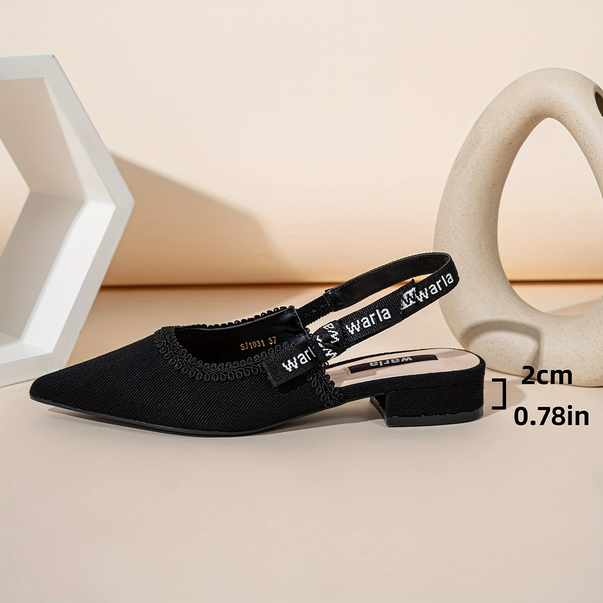 Side Letter Woven Straps, Sweet And Elegant, Fashionable, Sexy, Comfortable, Versatile Low-Heeled Shoes with Chunky Heels.